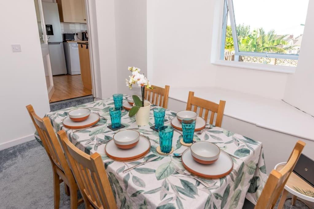 The Tempest, Sea Views, Coastal & Rural Walks. Apartment Ilfracombe Exterior photo